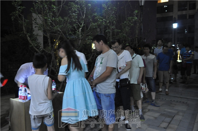 8月15日和诚·外滩夜间专场看房