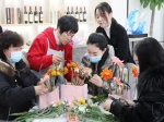插花+美甲充实又美丽金地广场喜迎三八节