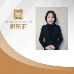 张  婷
