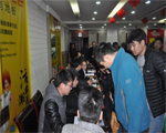 焦作房产网专业验房师在做精彩讲解