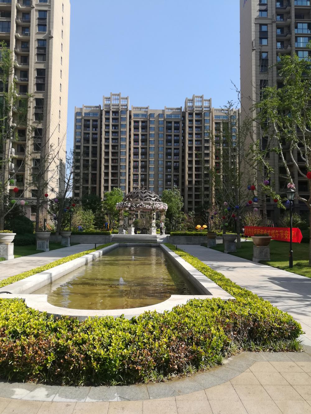 个人建业公园里13616平3室2厅2卫证件齐全毛坯唯一住房