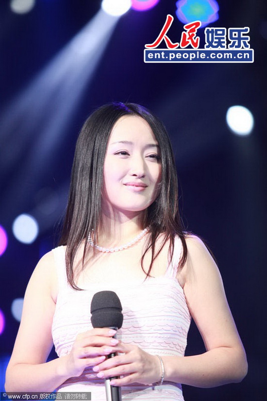 绯闻价值杨钰莹与赖文锋的"恋情"一直是很多人心中的谜,绯闻对于艺人